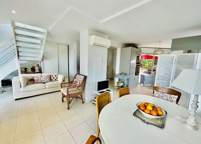 Villa Maison 4 Pièces *